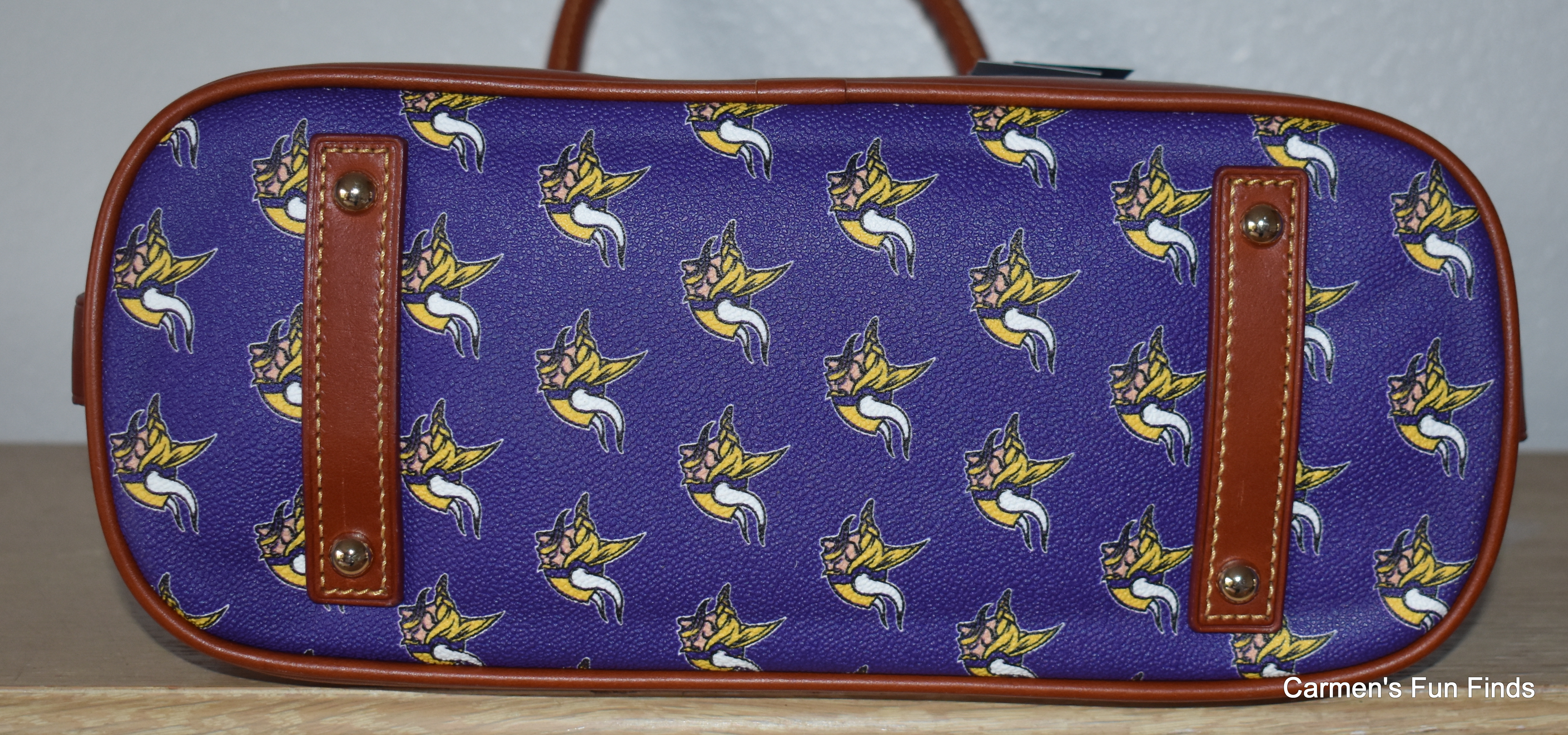 dooney and bourke vikings purse